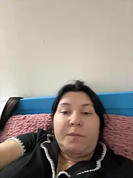 Snapshot of Liza_Will chatting on November 7, 2025, 1:37 pm Liza Will online show from November 7, 2025, 1:37 pm