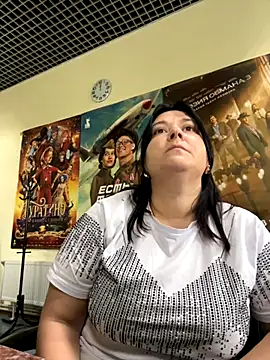 Snapshot of Liza_Will chatting on November 9, 2025, 9:02 am Liza Will online show from November 9, 2025, 9:02 am