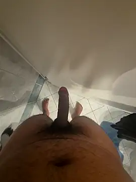 UnCutCrotch online show from January 18, 2026, 5:16 pm