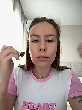 Ashley Roys online show from March 5, 2026, 10:45 am