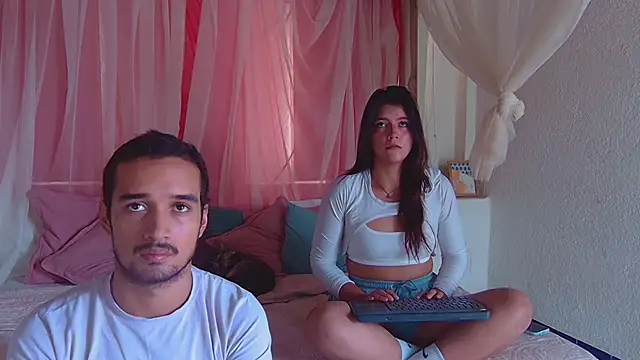 Snapshot of Laila_asher chatting on September 8, 2025, 7:02 pm Laila asher online show from September 8, 2025, 7:02 pm