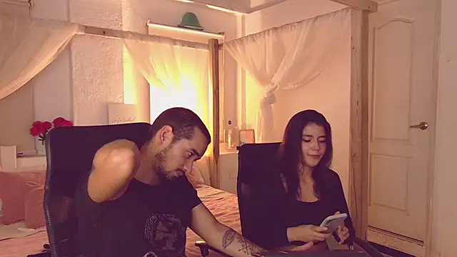 Snapshot of Laila_asher chatting on October 2, 2025, 6:50 am Laila asher online show from October 2, 2025, 6:50 am