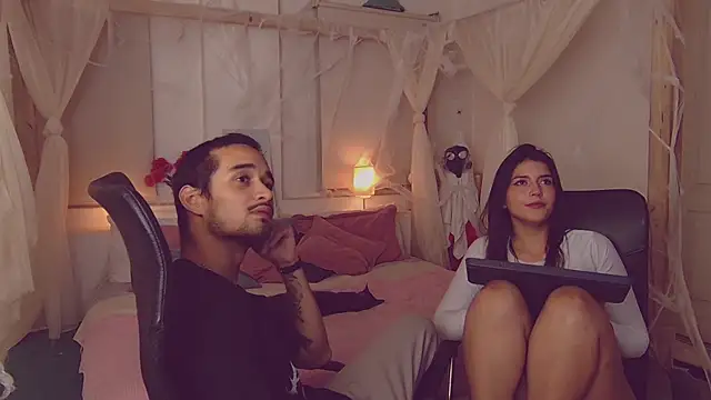 Snapshot of Laila_asher chatting on October 24, 2025, 4:00 am Laila asher online show from October 24, 2025, 4:00 am