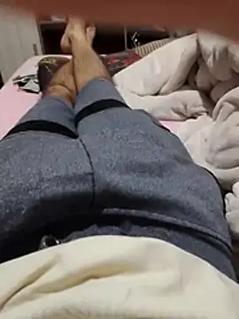 Snapshot of chef82 chatting on November 5, 2025, 8:17 am chef82 online show from November 5, 2025, 8:17 am