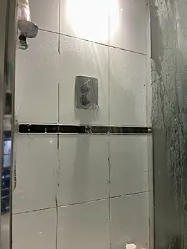 Snapshot of Woodchip chatting on November 15, 2025, 7:45 am Woodchip online show from November 15, 2025, 7:45 am