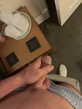 Woodchip online show from April 3, 2026, 10:05 pm