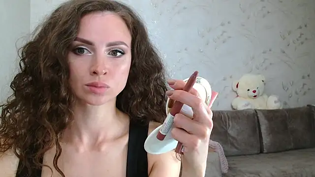 Amber Carrol online show from April 20, 2026, 5:36 pm