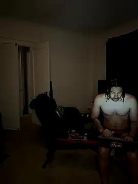 Snapshot of KingKevo27 chatting on October 6, 2025, 2:40 pm KingKevo27 online show from October 6, 2025, 2:40 pm