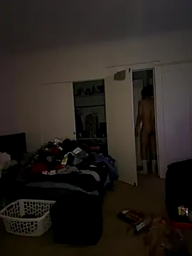 Snapshot of KingKevo27 chatting on November 21, 2025, 12:42 am KingKevo27 online show from November 21, 2025, 12:42 am