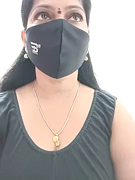 Snapshot of shivani27 chatting on October 8, 2025, 6:15 am shivani27 online show from October 8, 2025, 6:15 am