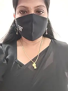 Snapshot of shivani27 chatting on October 8, 2025, 6:30 pm shivani27 online show from October 8, 2025, 6:30 pm