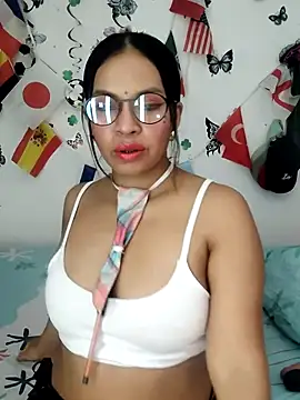 AntonelaMorriz online show from July 3, 2026, 10:00 am