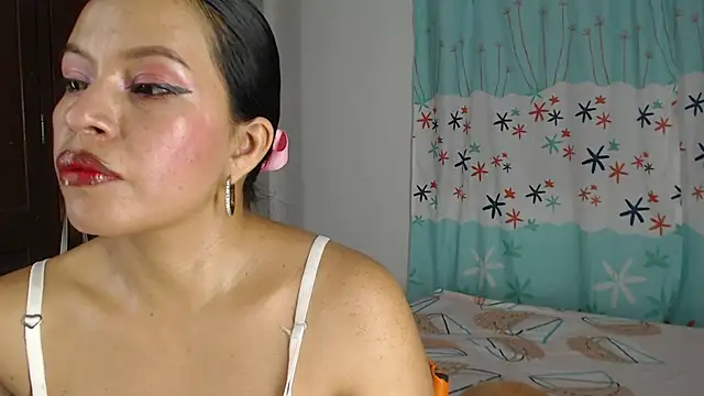 AntonelaMorriz online show from September 29, 2025, 7:59 am