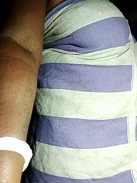 Nude-Priya2 online show from October 28, 2025, 6:40 pm