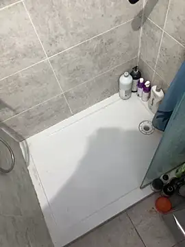 Snapshot of BobKat chatting on November 15, 2025, 8:51 am BobKat online show from November 15, 2025, 8:51 am