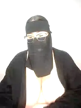 Snapshot of Arabic-loka chatting on November 17, 2025, 7:18 pm Arabic-loka online show from November 17, 2025, 7:18 pm