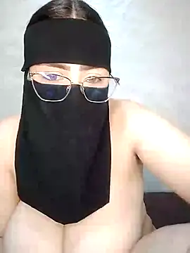 Snapshot of Arabic-loka chatting on November 2, 2025, 11:37 am Arabic-loka online show from November 2, 2025, 11:37 am