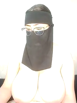 Snapshot of Arabic-loka chatting on September 12, 2025, 12:38 pm Arabic-loka online show from September 12, 2025, 12:38 pm
