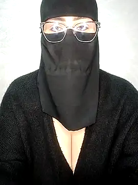 Snapshot of Arabic-loka chatting on November 10, 2025, 12:21 pm Arabic-loka online show from November 10, 2025, 12:21 pm