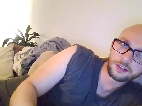 Mrlarox online show from October 2, 2025, 5:49 pm