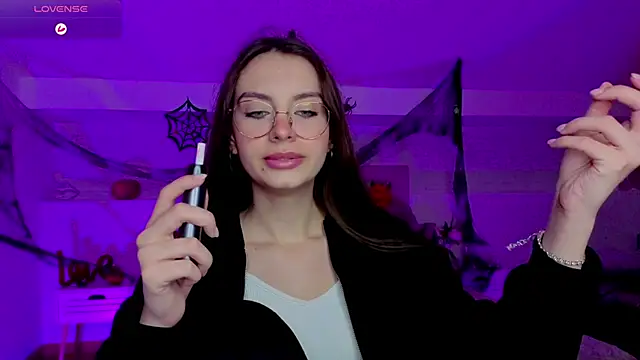 Snapshot of Real_cutie1 chatting on November 2, 2025, 8:36 pm Real cutie1 online show from November 2, 2025, 8:36 pm