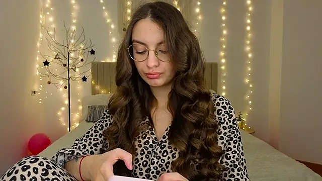 Real cutie1 online show from January 8, 2026, 1:50 pm