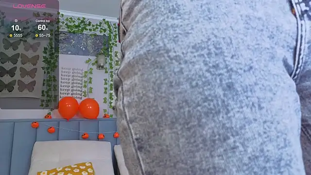 Ashley Pierce online show from November 4, 2025, 4:16 am