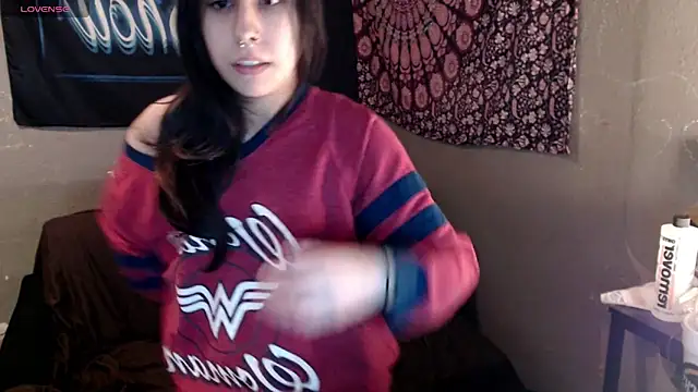 London Ray online show from April 18, 2026, 10:32 pm