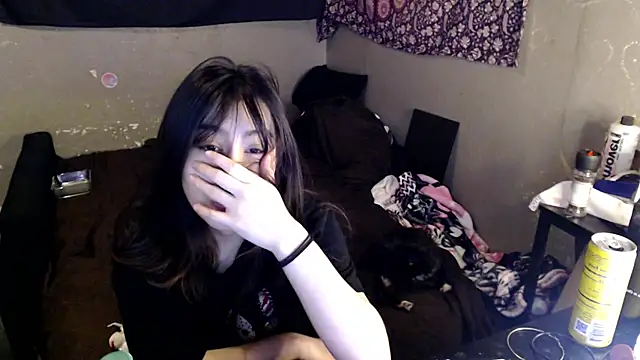 London Ray online show from March 8, 2026, 8:23 pm