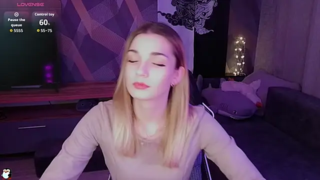 Snapshot of Sandy_Belle chatting on November 28, 2025, 10:43 pm Sandy Belle online show from November 28, 2025, 10:43 pm