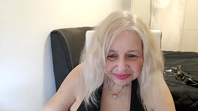 SusiLifeXXX online show from March 16, 2026, 8:22 pm