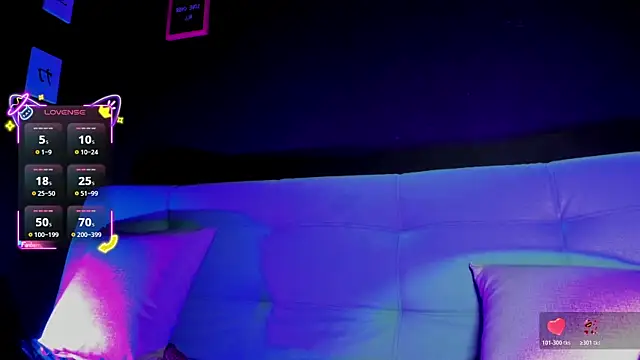 Snapshot of madiixwatson chatting on November 26, 2025, 11:43 am madiixwatson online show from November 26, 2025, 11:43 am