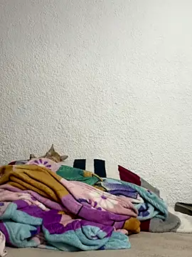 Nia Desire online show from November 20, 2025, 8:15 am