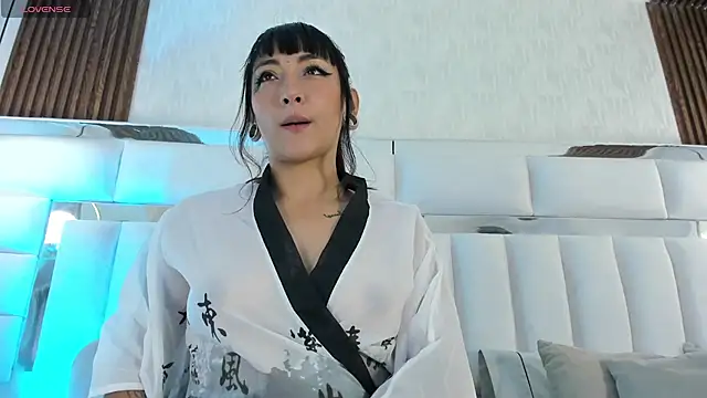 im kasumi online show from October 21, 2025, 1:54 pm