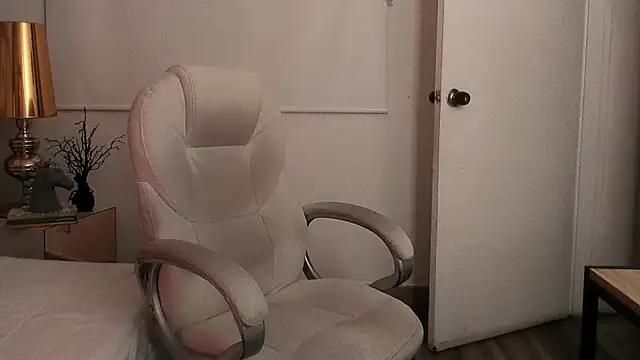 Snapshot of dark_sun302 chatting on December 14, 2025, 8:09 am dark sun302 online show from December 14, 2025, 8:09 am