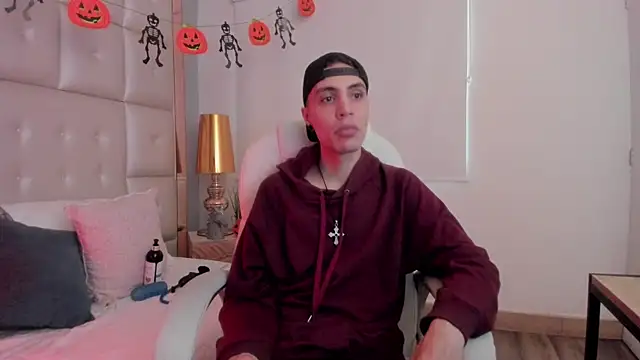 Snapshot of dark_sun302 chatting on October 26, 2025, 9:04 pm dark sun302 online show from October 26, 2025, 9:04 pm