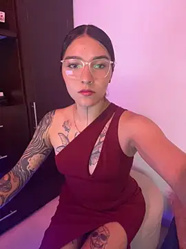 SurpriseMadlicia online show from September 23, 2025, 11:23 pm