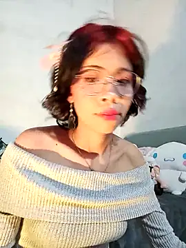 dolliette24 online show from December 14, 2025, 7:41 pm