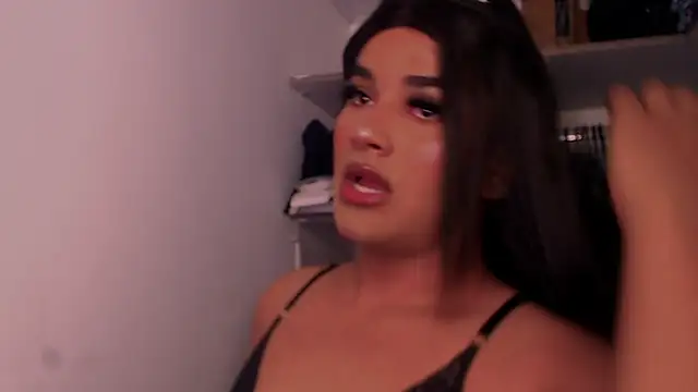 vicky carrington online show from October 13, 2025, 8:27 am