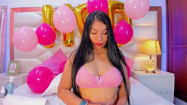 KarinaGomezxxx online show from October 8, 2025, 2:07 pm