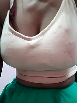 Snapshot of Reeta-rani chatting on September 22, 2025, 6:19 am Reeta-rani online show from September 22, 2025, 6:19 am