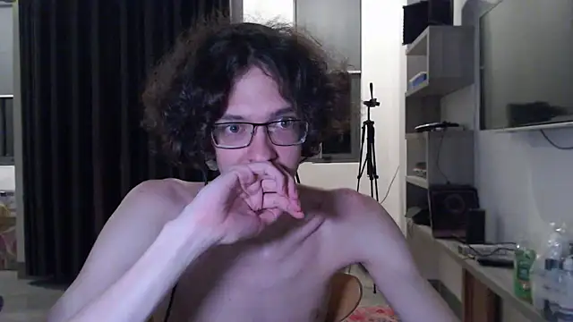 LovesomeCookie online show from March 3, 2026, 4:58 pm