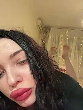 Snapshot of Hannah_xBaby chatting on November 4, 2025, 3:27 pm Hannah xBaby online show from November 4, 2025, 3:27 pm