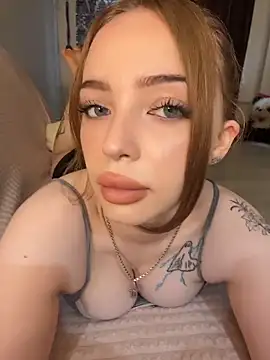 Snapshot of Hannah_xBaby chatting on June 14, 2026, 8:04 am Hannah xBaby online show from June 14, 2026, 8:04 am