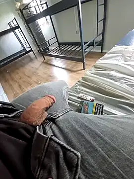 Snapshot of Mahmut4848 chatting on November 6, 2025, 1:04 pm Mahmut4848 online show from November 6, 2025, 1:04 pm