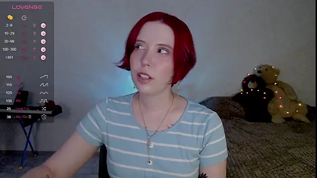 Snapshot of Ruby_Flame chatting on October 31, 2025, 9:50 am Ruby Flame online show from October 31, 2025, 9:50 am