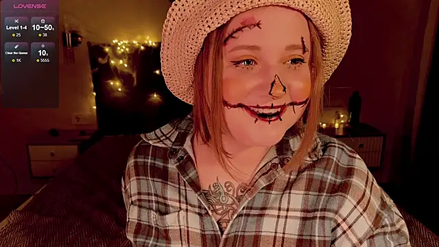 NaomiRey1 online show from October 31, 2025, 4:03 pm