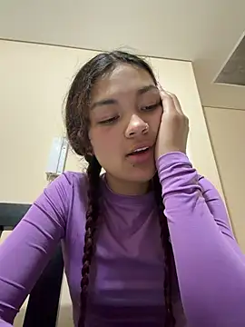 Snapshot of Camilla_Miller01 chatting on March 28, 2026, 10:33 pm Camilla Miller01 online show from March 28, 2026, 10:33 pm
