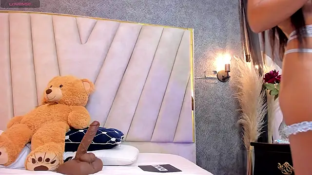 Snapshot of AmyStar1 chatting on November 29, 2025, 9:37 pm AmyStar1 online show from November 29, 2025, 9:37 pm