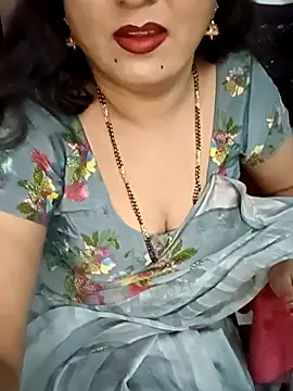 Snapshot of Niharika555 chatting on February 10, 2026, 6:18 pm Niharika555 online show from February 10, 2026, 6:18 pm